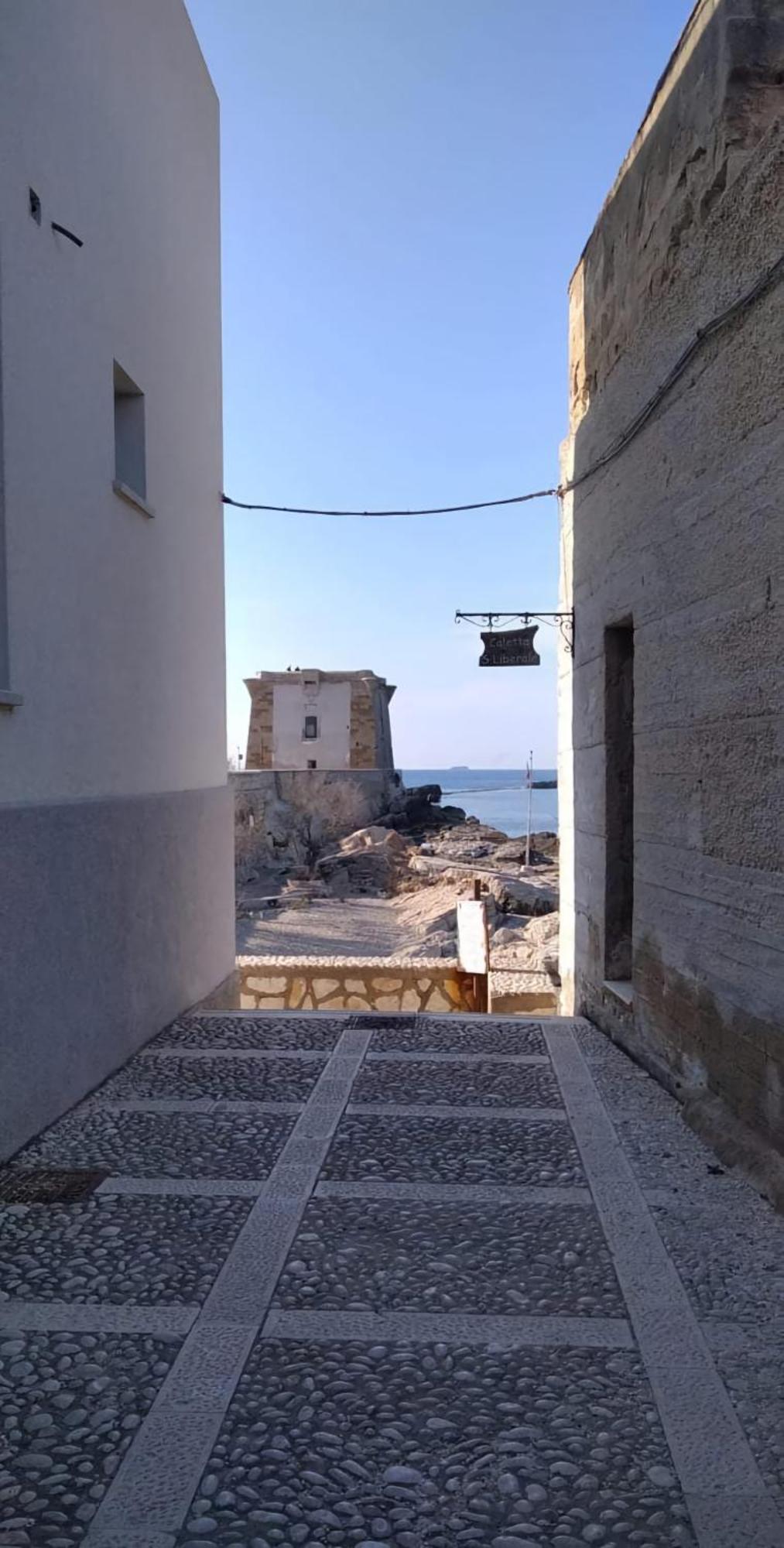 La Casa Di Paoletta A Due Passi Dal Mare Apartment Trapani Bagian luar foto