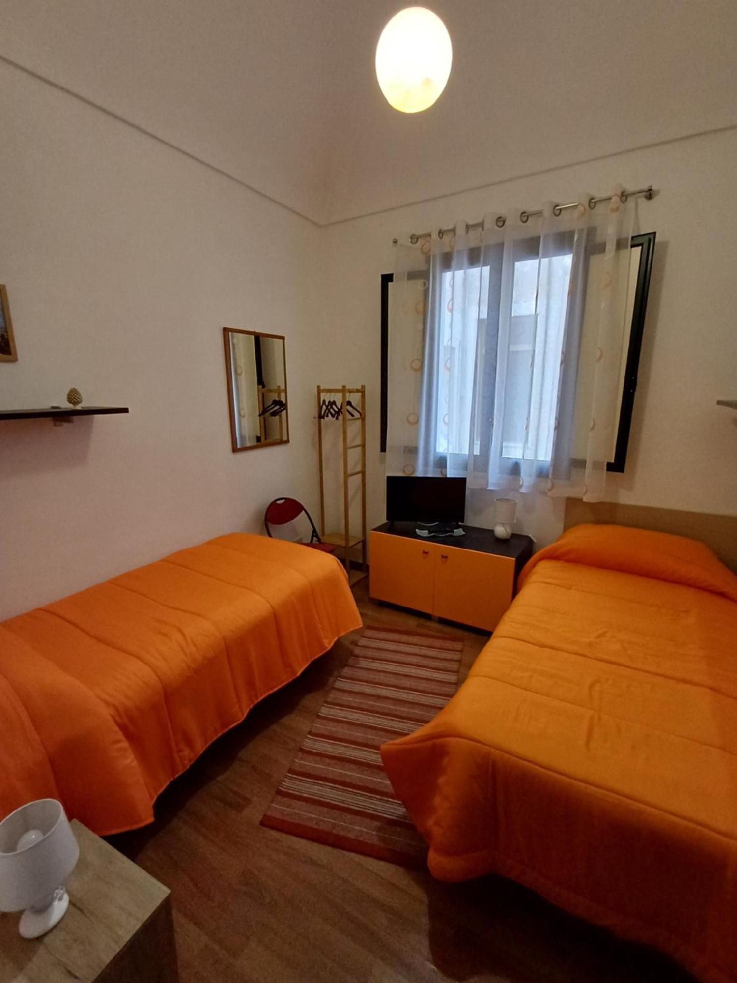 La Casa Di Paoletta A Due Passi Dal Mare Apartment Trapani Bagian luar foto